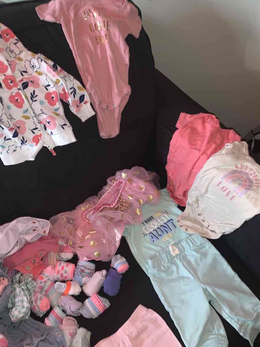 Newborn girls clothes baby girl items lots - Aurora, Illinois - FleaMarketBay