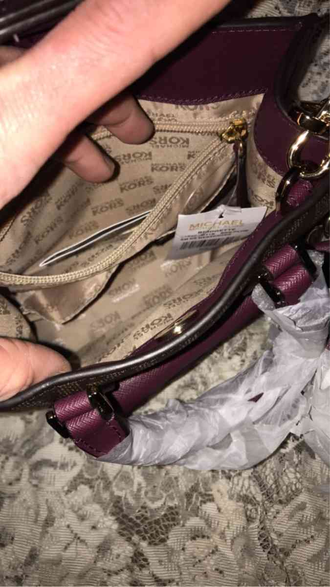 New MICHAEL KORS Bridgette Mini Messenger BrownPlum MK Logo - Austin, Arkansas - FleaMarketBay