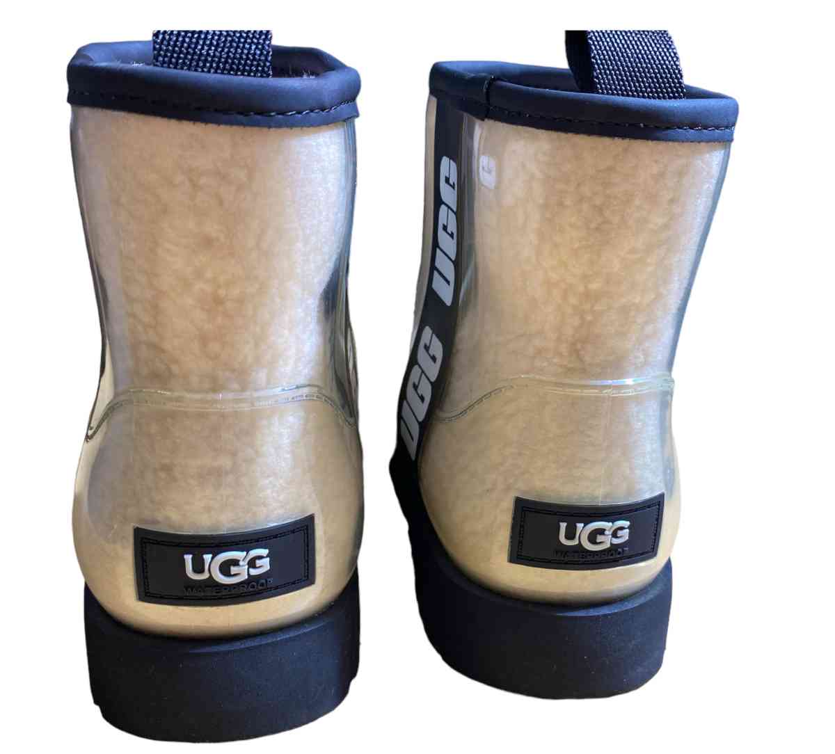 UGG Classic Clear Mini Boots NWT Size 5 - Chicago Heights, Illinois - FleaMarketBay