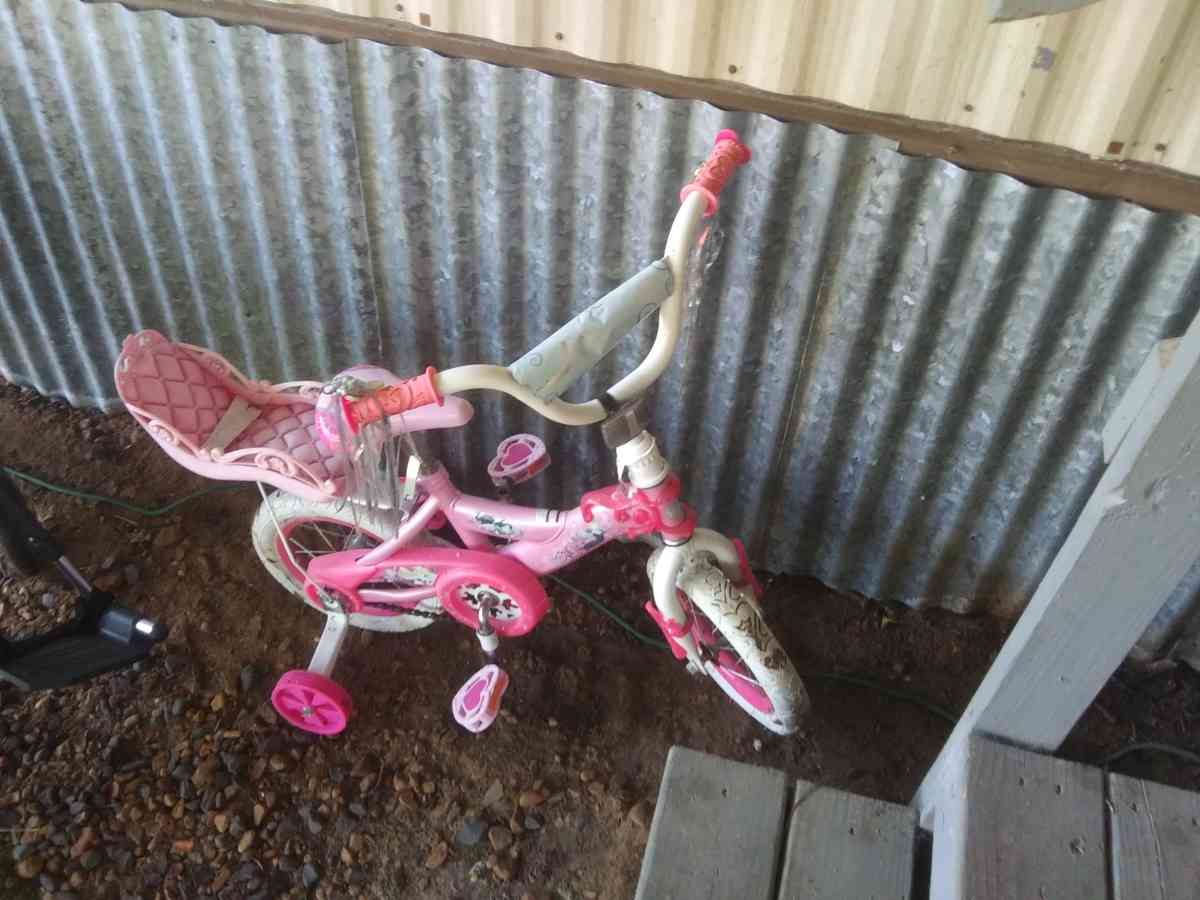 little girl princess bike - Simpson, Louisiana