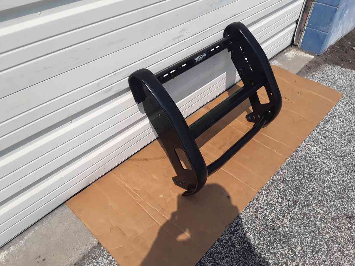 Westin Push Bar Pro Elite with 4 emergency cutouts - Williamstown, New Jersey - FleaMarketBay