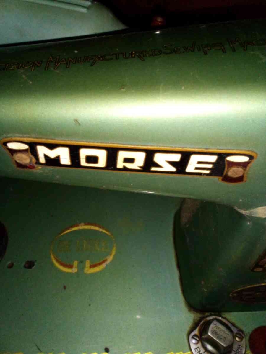 Morse sewing machine - Saint Elmo, Illinois - FleaMarketBay