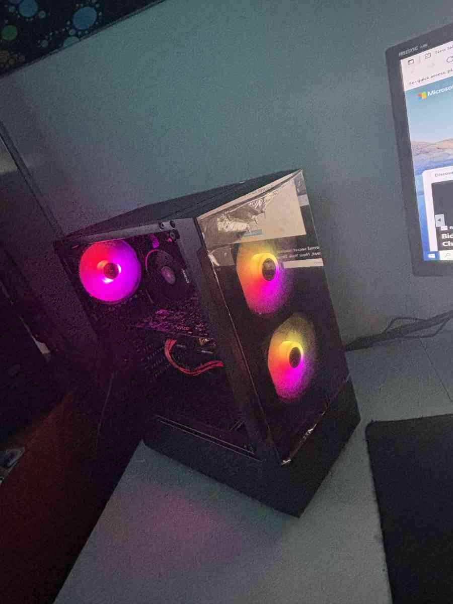 Gaming PC Ryzen 5 3600  GTX 970  8 GB RAM - Saint Paul, Minnesota - FleaMarketBay