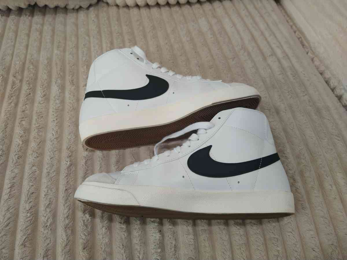 Nike Blazers mens size 11 - Atlanta, Georgia - FleaMarketBay