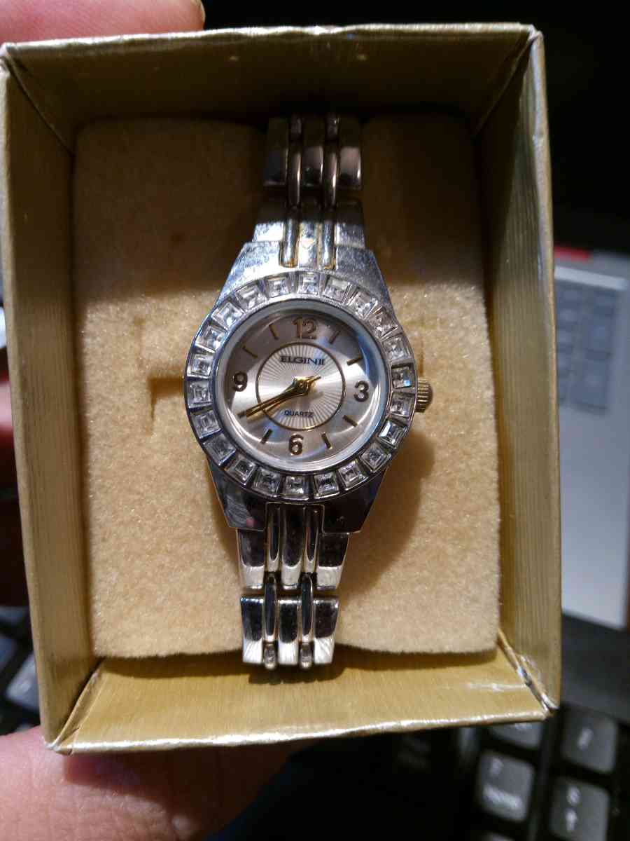 Elgin II quartz watch - Cave City, Arkansas - FleaMarketBay