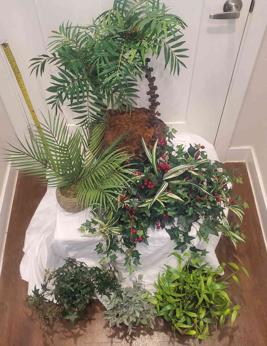 6 Misc Artificial Fake Flowers Plants - Fort Worth, Texas - FleaMarketBay