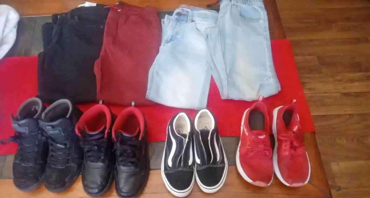 Clothes For Kidz - Tucson, Arizona - FleaMarketBay