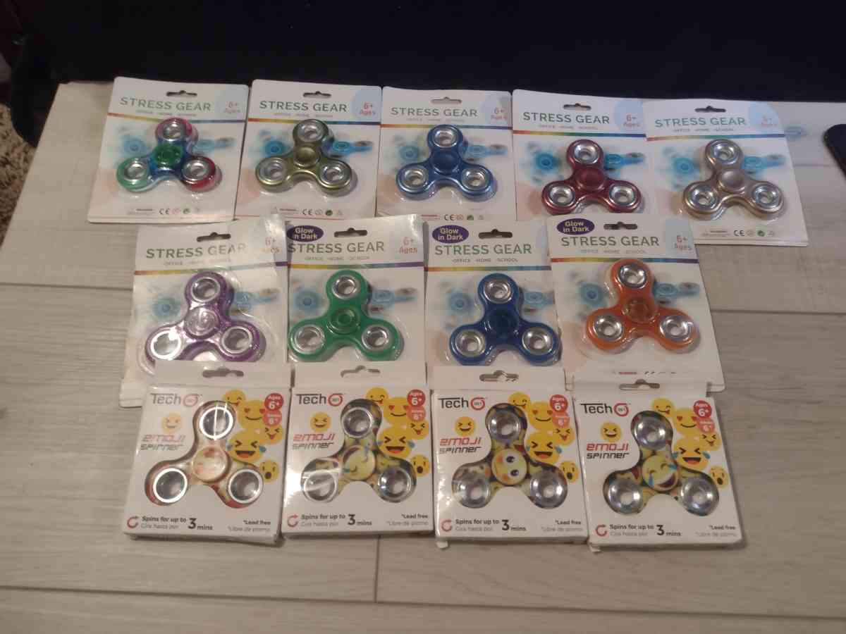 fidget spinners - Hampton, Virginia