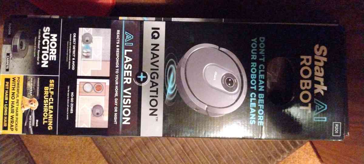 Shark AI Robot Vacuum R2001 - Tuscaloosa, Alabama - FleaMarketBay
