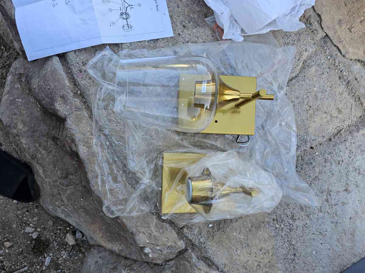 light fixtures - Las Vegas, Nevada - FleaMarketBay