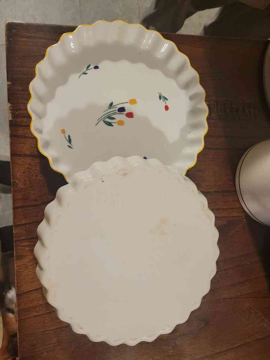 quiche dishes - Saint Petersburg, Florida - FleaMarketBay