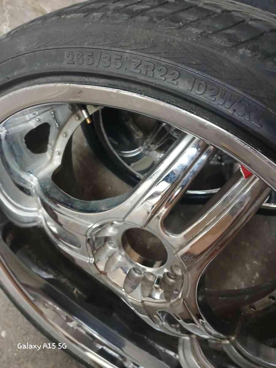 22inch Chrome truck rims