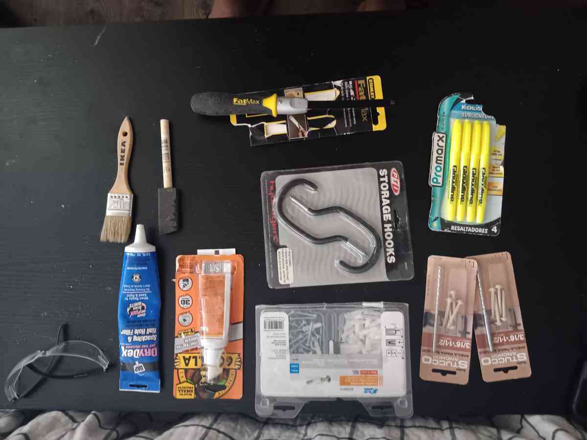 lots of tools and hardware - Las Vegas, Nevada - FleaMarketBay