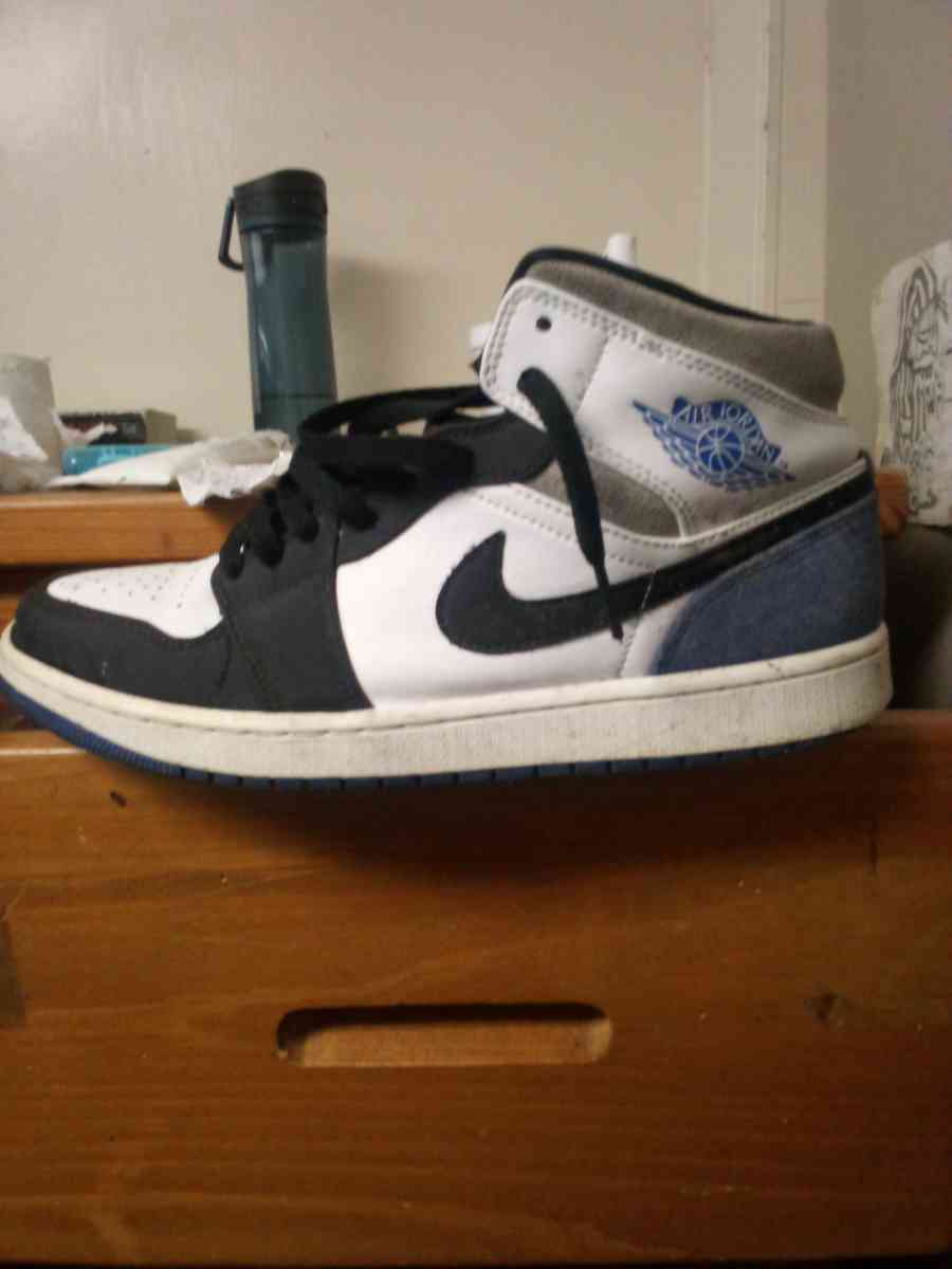 Nike Air Jordan 1 SE - Philadelphia, Pennsylvania