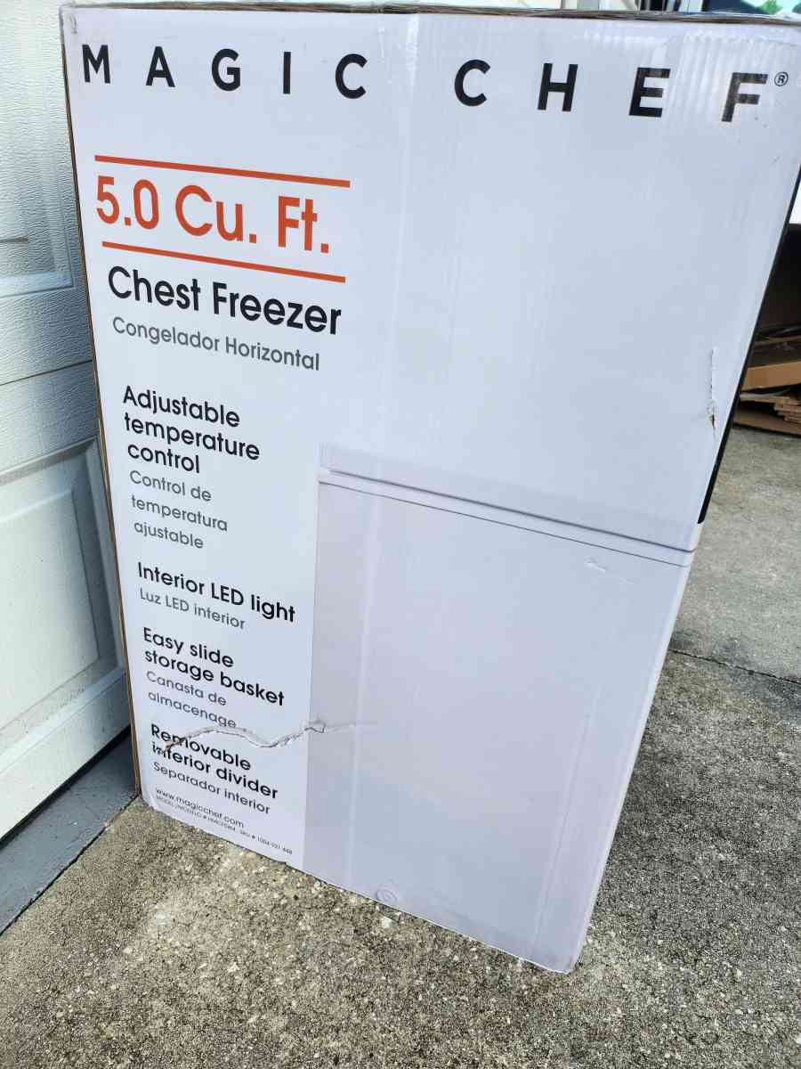 Magic Chef Chest Freezer - Homosassa, Florida - FleaMarketBay