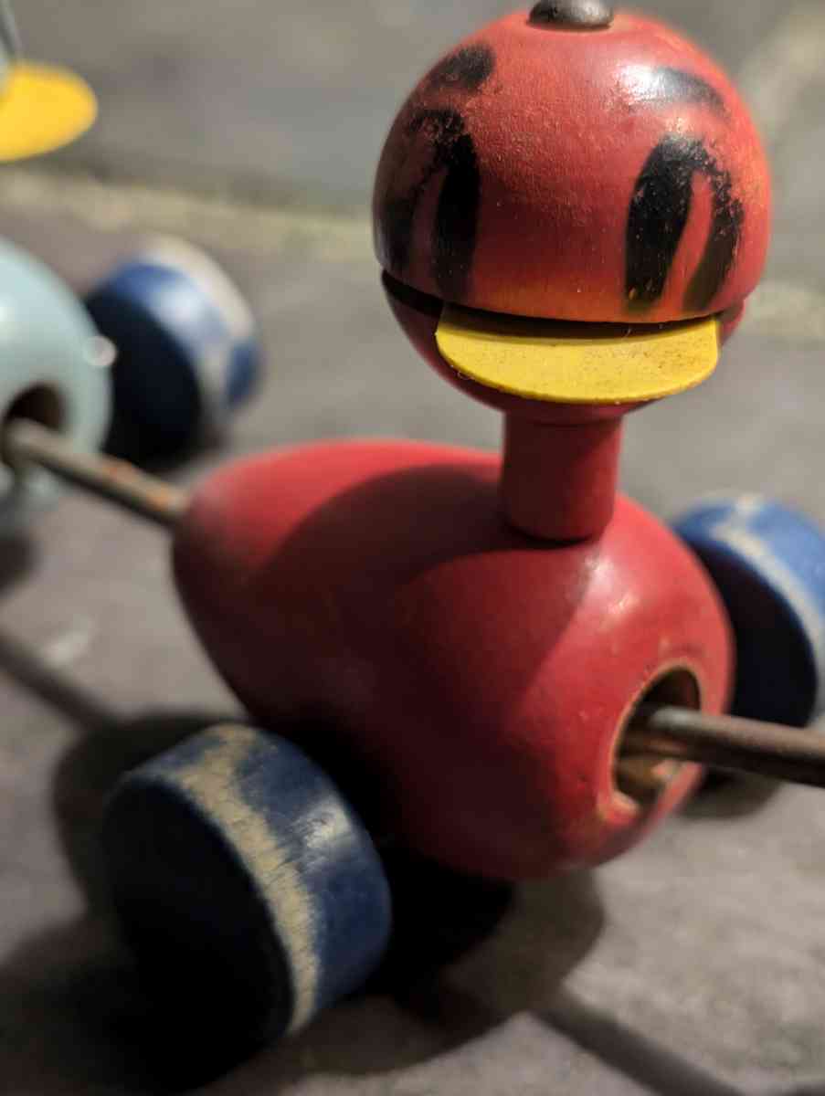 Fischer Price ANTIQUE TOY - Ellendale, Delaware - FleaMarketBay