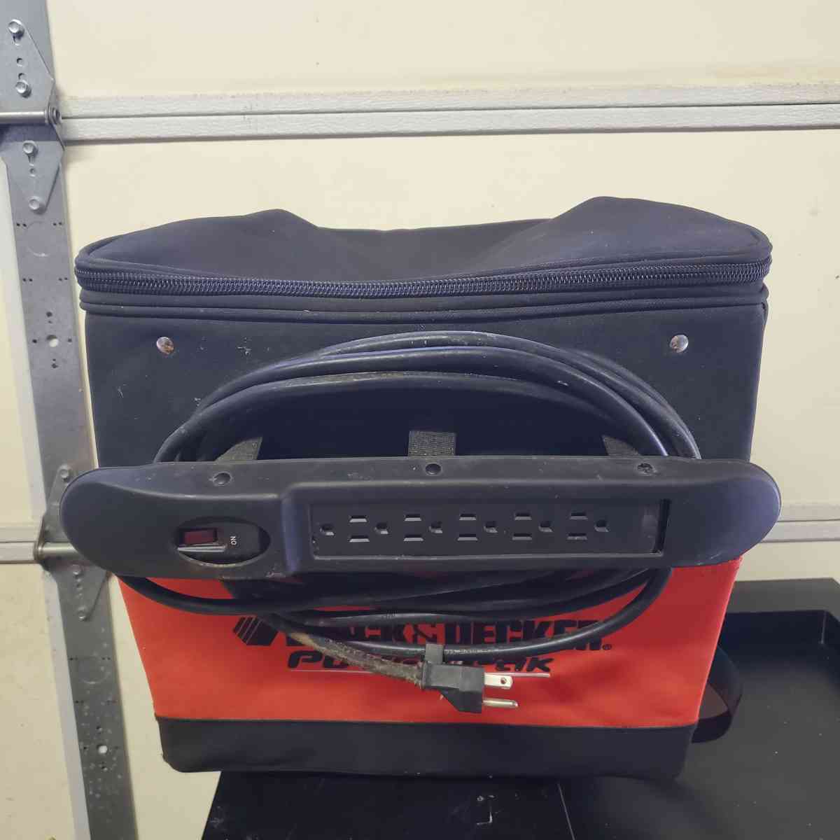 Firestorm Power Pack Bag With Power Strip  Black and Decker - Rock Island, Tennessee - FleaMarketBay