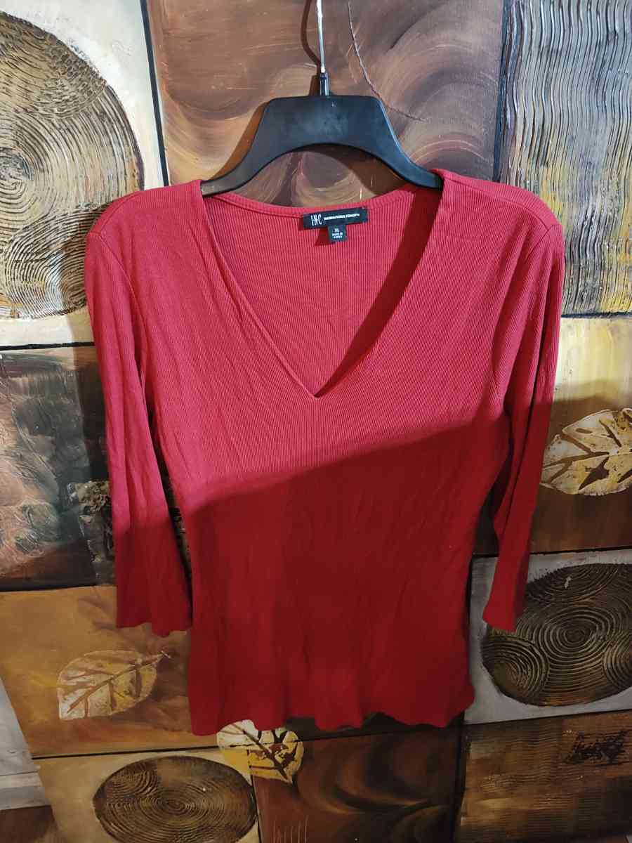 womens clothing - Williamston, South Carolina - FleaMarketBay