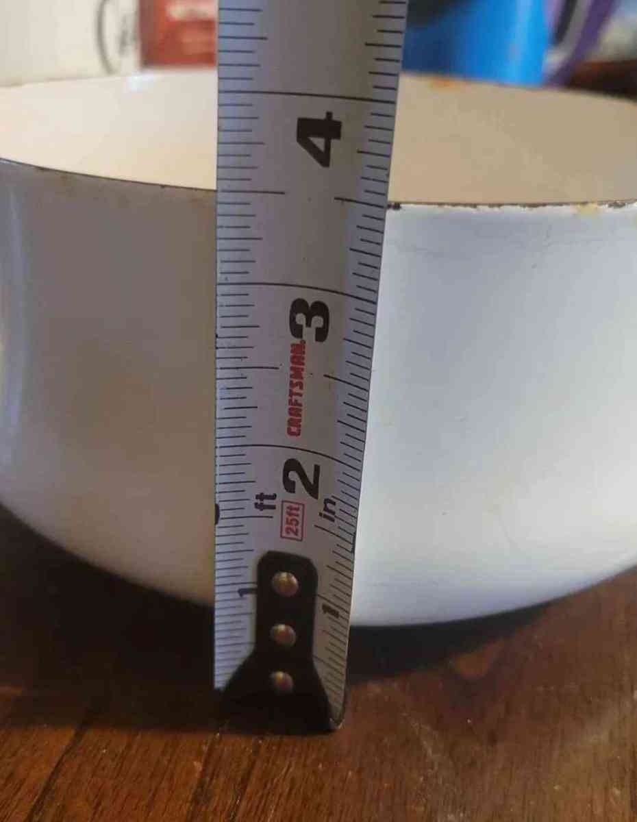 Vintage pot - Saint Petersburg, Florida - FleaMarketBay