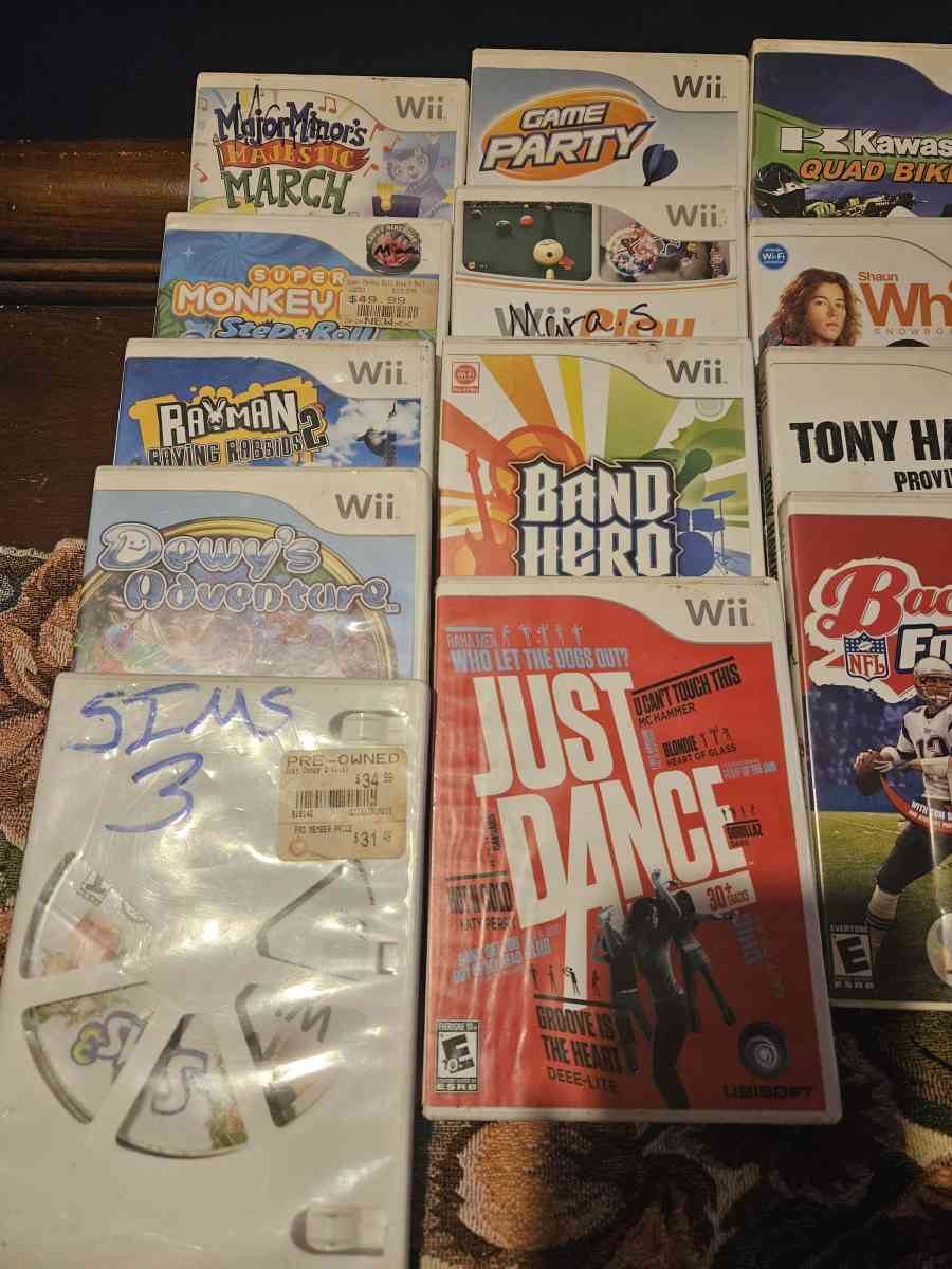 wii game system with 18 games - Advent, West Virginia - FleaMarketBay