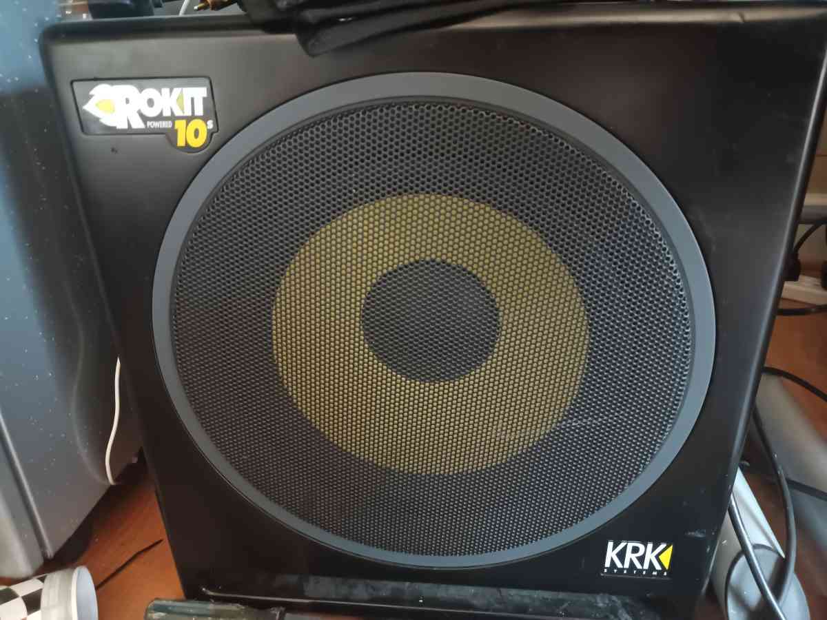 KRK V8 POWERED MONITORS PAIR - Knoxville, Tennessee