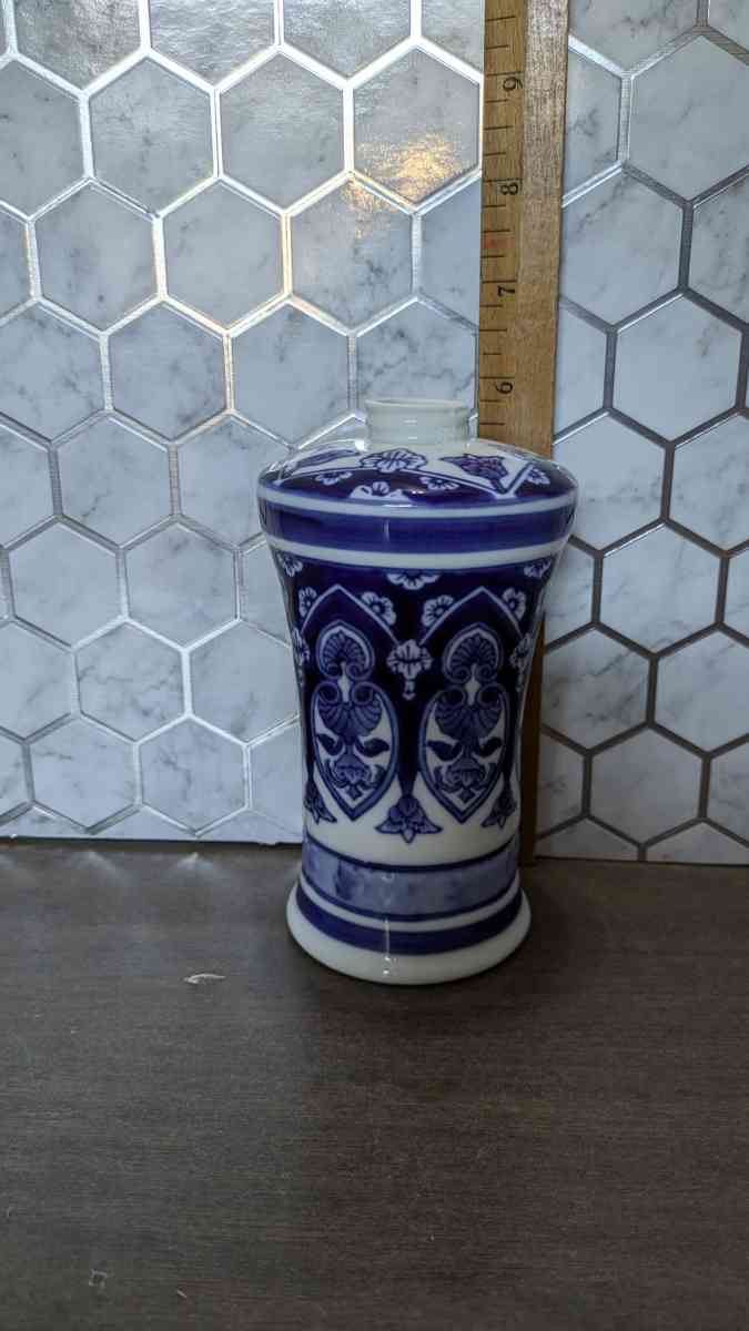 Antique Blue and White Porcelain Bottle - Phoenix, Arizona
