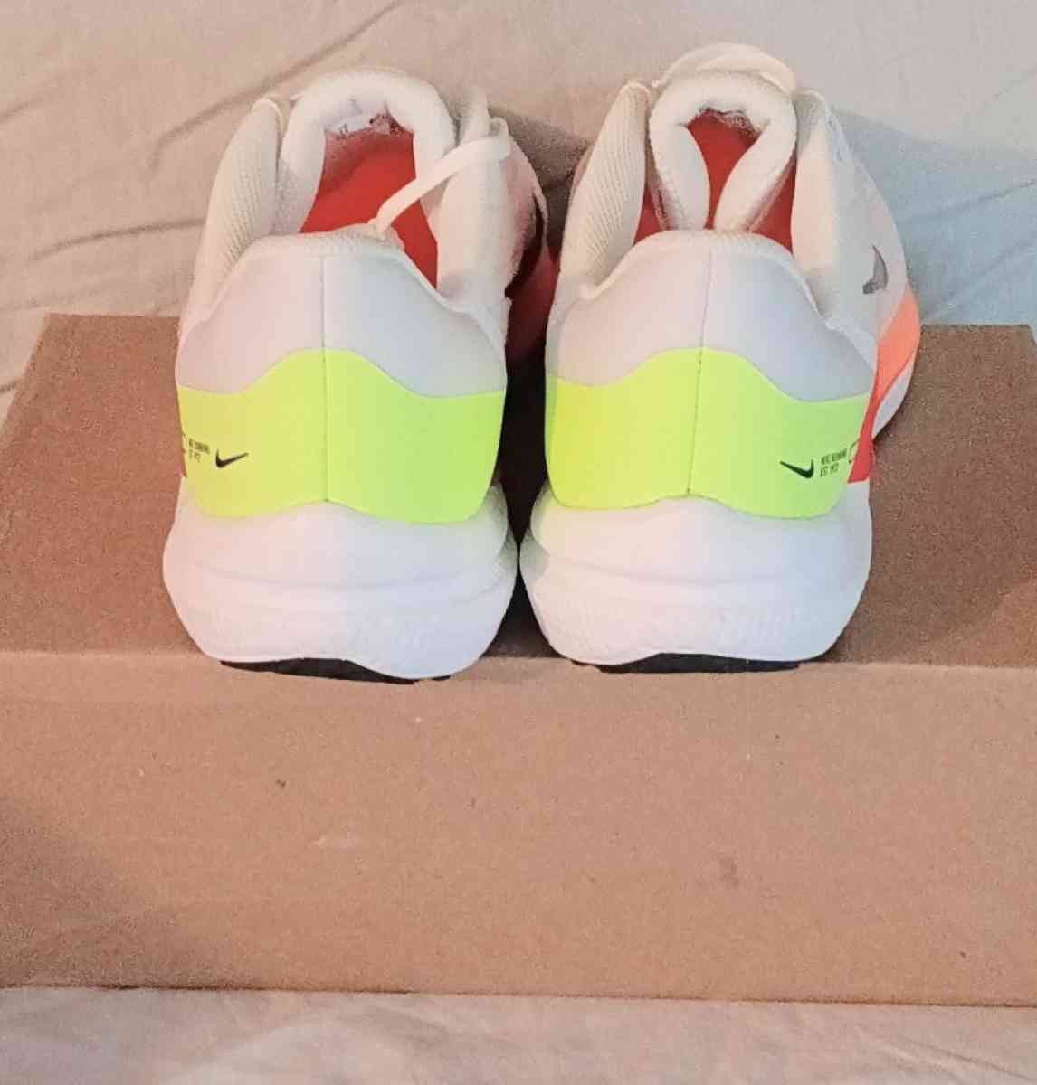 Brand New in box NIKE - Louisville, Kentucky - FleaMarketBay