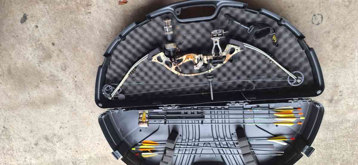 Hoyt Fefthand bow - Allamuchy, New Jersey