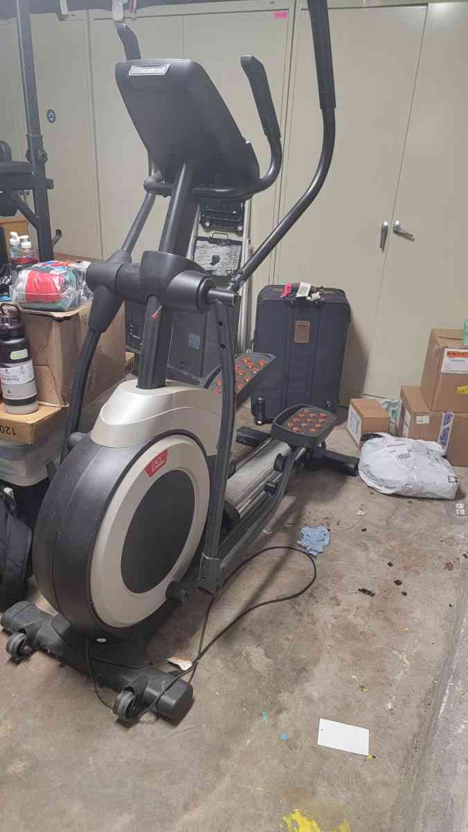 Pro Form Elliptical - Houston, Texas - FleaMarketBay