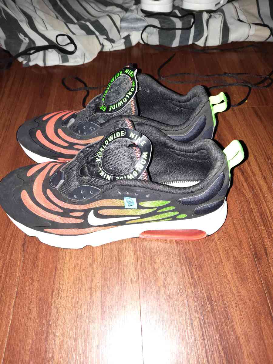 Nikes size 11 - Aberdeen Proving Ground, Maryland - FleaMarketBay