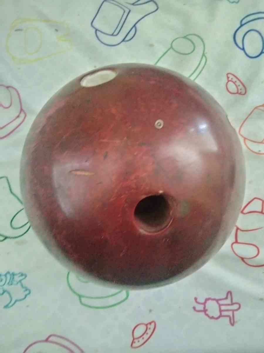 had custom bowling ball made in the US - Inglis, Florida - FleaMarketBay