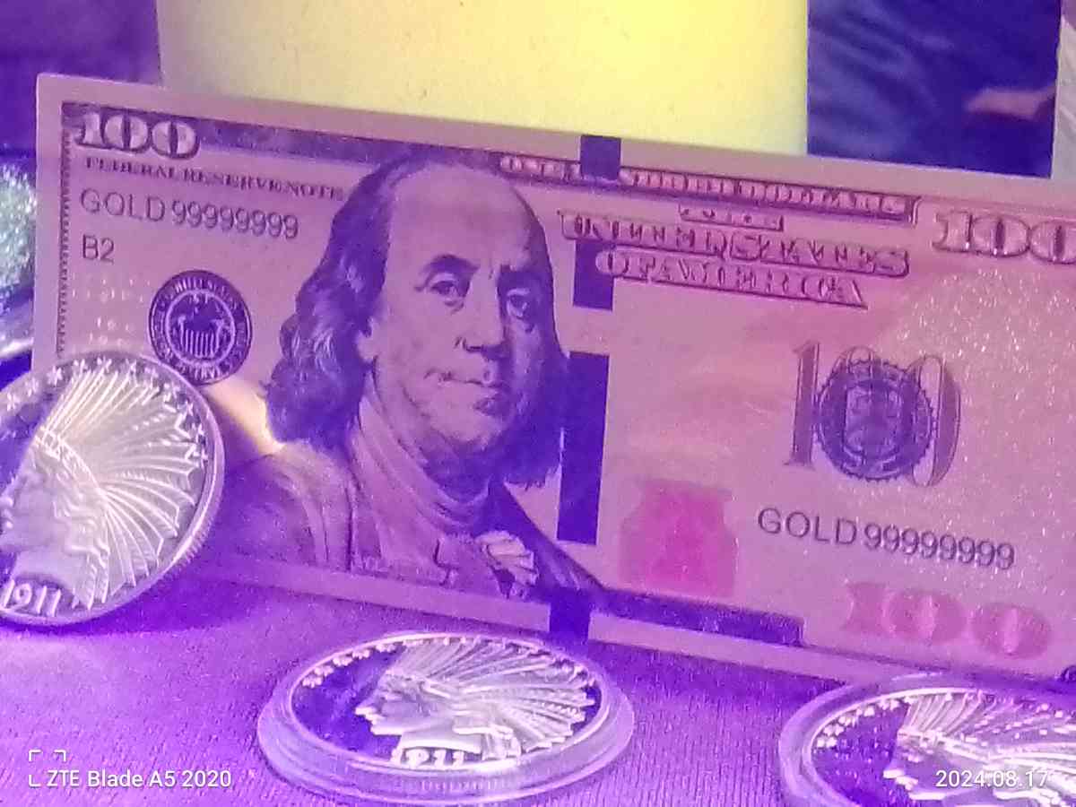 100 dollar bill gold leaf - Myrtle Point, Oregon - FleaMarketBay