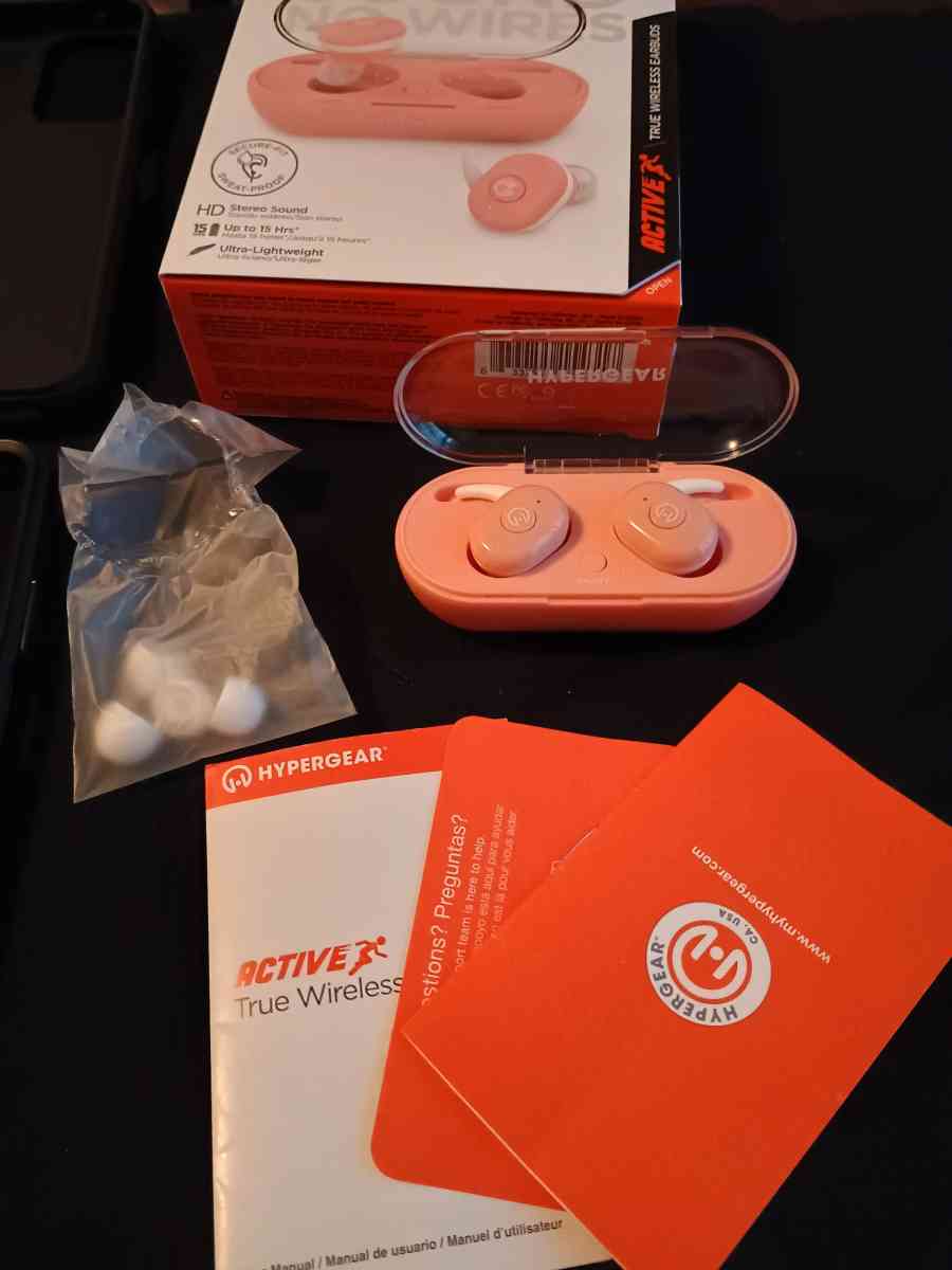 hyper Gear Bluetooth earbuds - Lexington, Kentucky