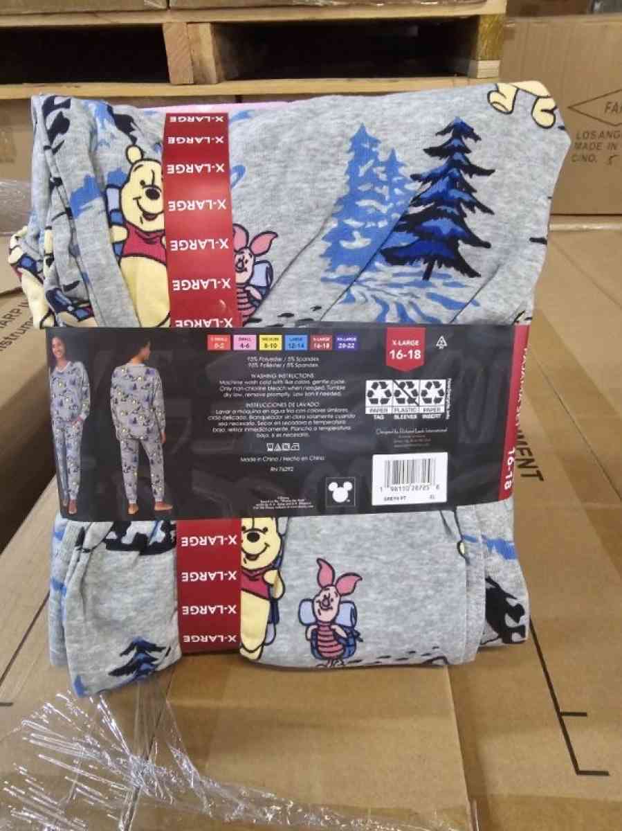 Winnie the Pooh Pijamas - Riverside, California - FleaMarketBay