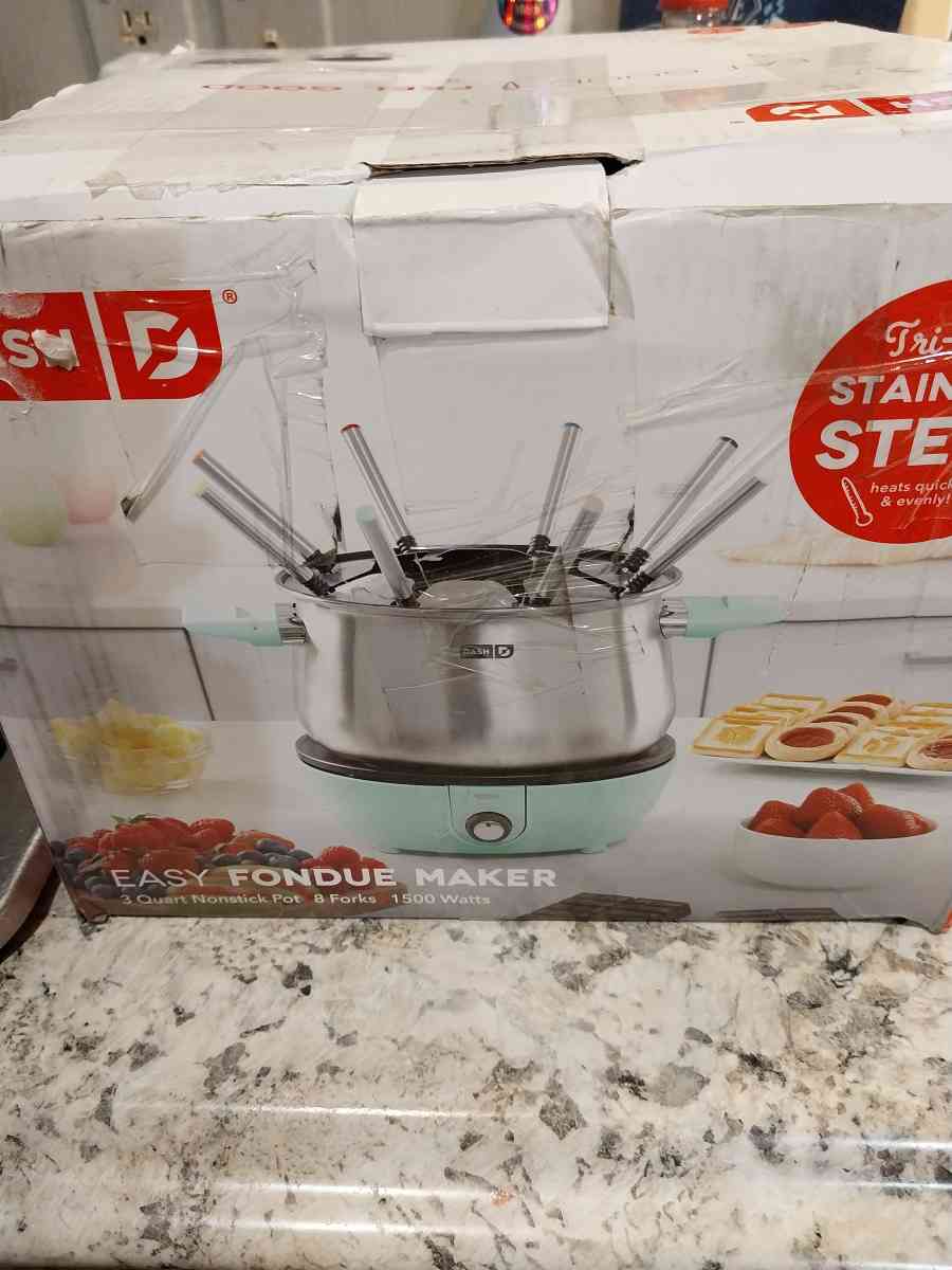 foundue maker - Acworth, Georgia - FleaMarketBay