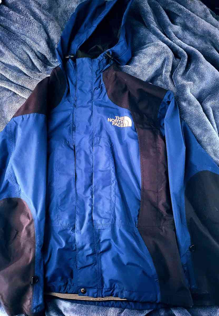 The North Face Mountain GoreTex Jacket Size M fits like a L - Goldendale, Washington - FleaMarketBay