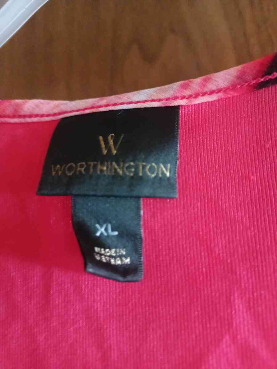 Womens Blouse - Leflore, Oklahoma - FleaMarketBay