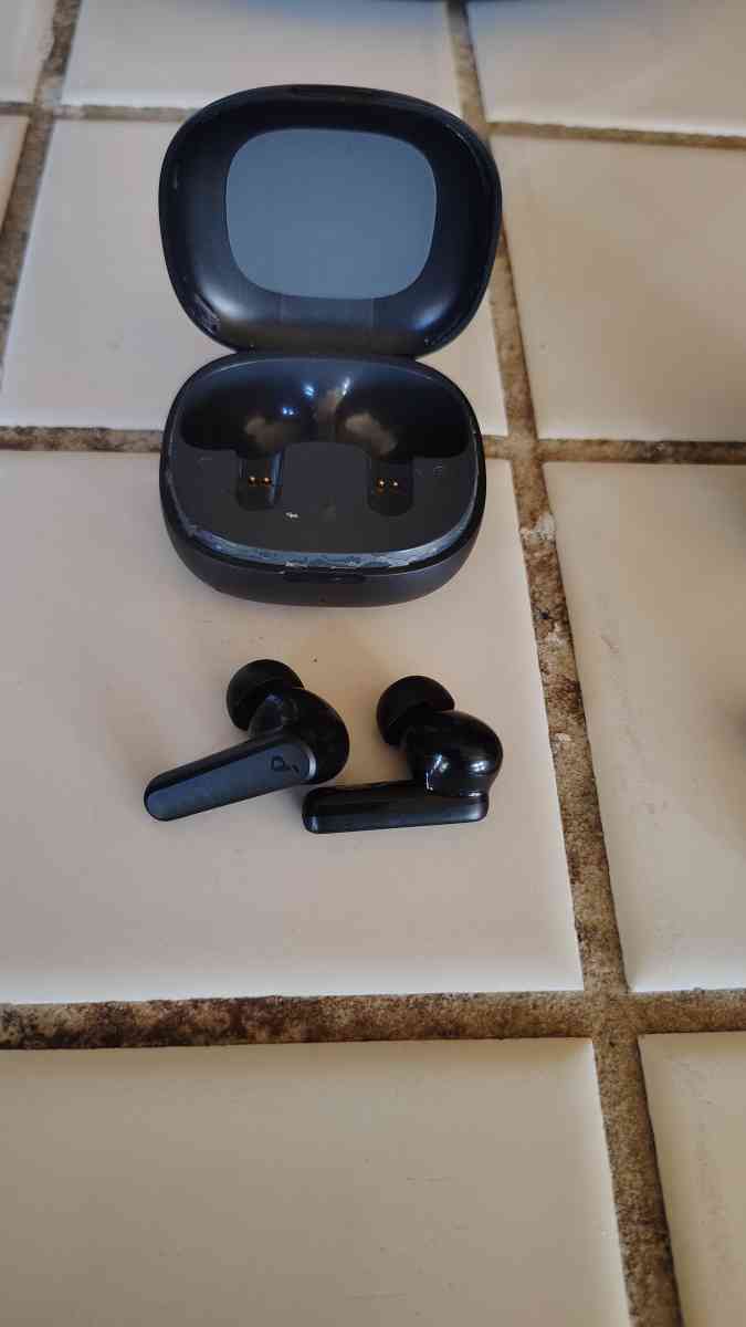 earbuds bundle soundcore - Redlands, California