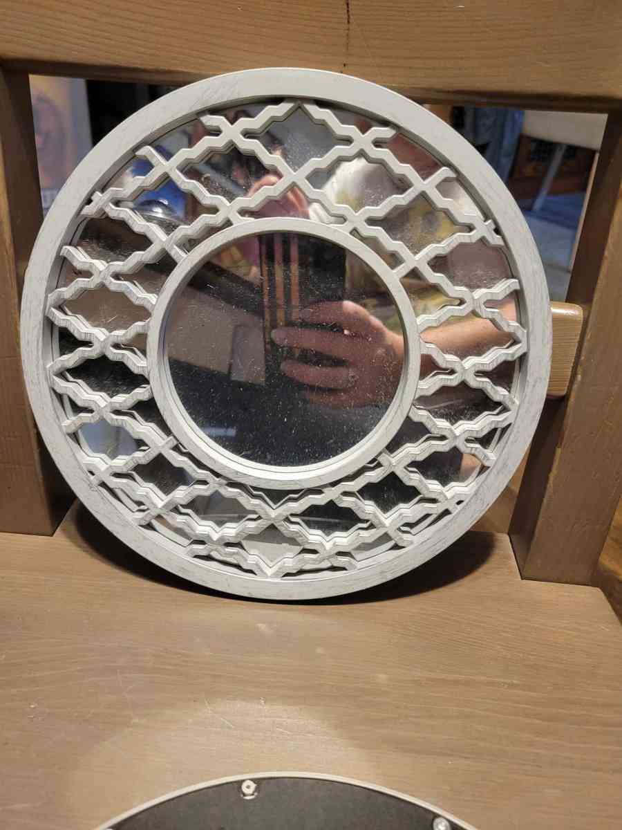 mirrors - Saint Petersburg, Florida - FleaMarketBay