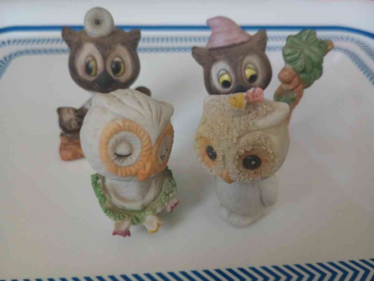 Ceramic Nicnacks - Bakersfield, California - FleaMarketBay