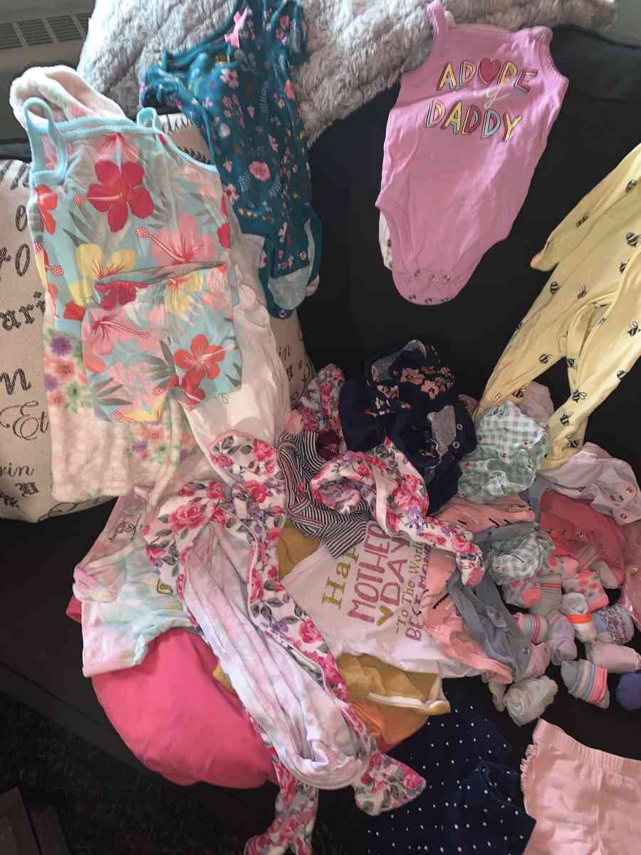 Newborn girls clothes baby girl items lots - Aurora, Illinois