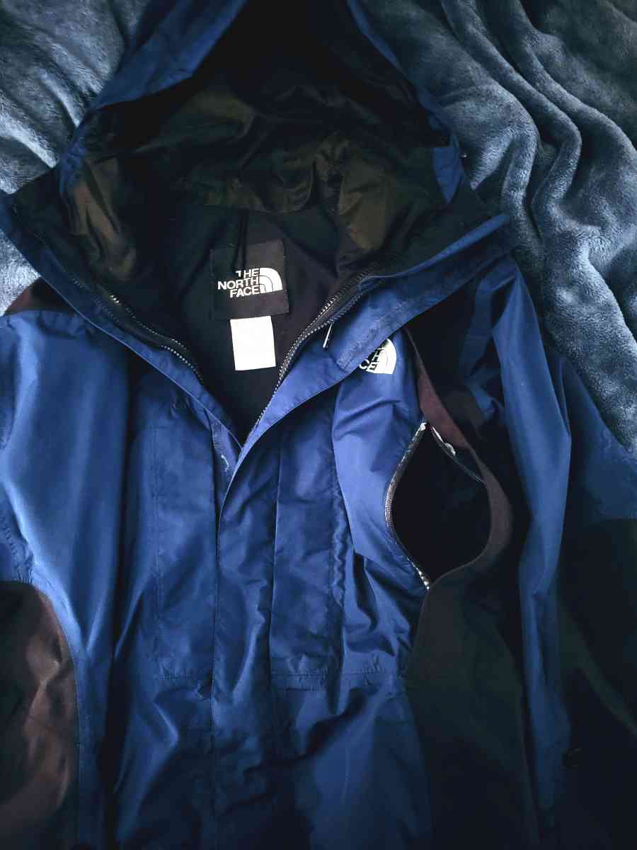 The North Face Mountain GoreTex Jacket Size M fits like a L - Goldendale, Washington - FleaMarketBay