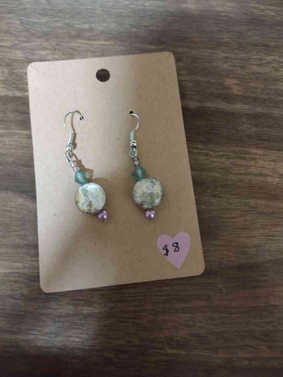 Unique earrings - Conway, Arkansas - FleaMarketBay