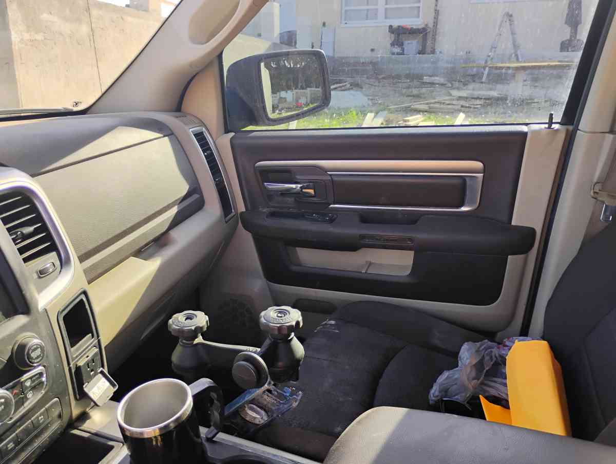 2013 Dodge ram - Daytona Beach, Florida - FleaMarketBay