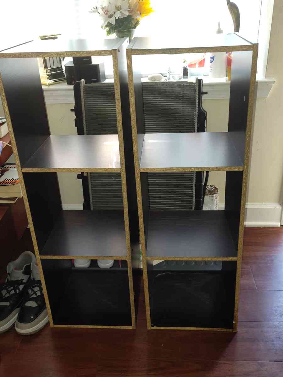 2 Book stands