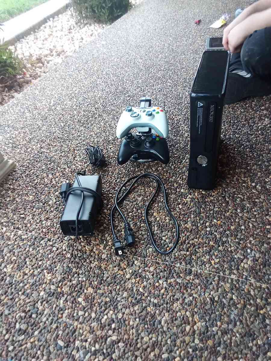 Xbox 360 - Agency, Missouri - FleaMarketBay