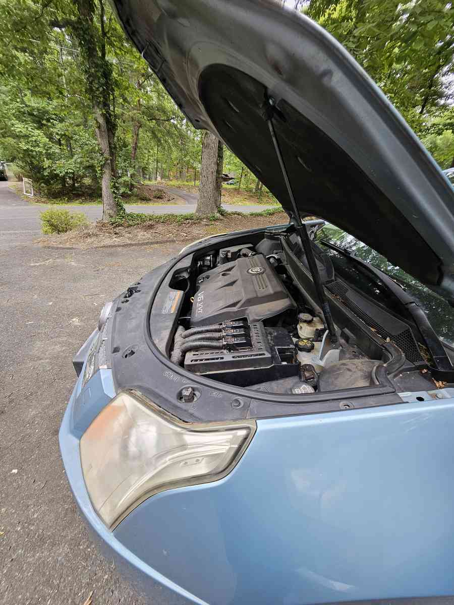 2011  cadillac srx premium - Locust Grove, Virginia - FleaMarketBay