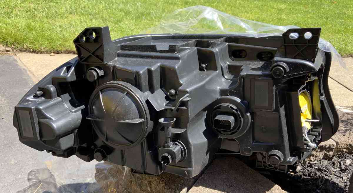 2015-2022 Dodge Charger Driver Side Headlamp BRAND NEW