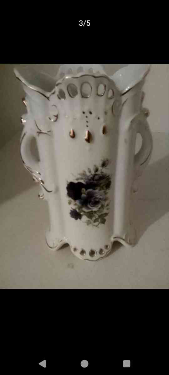 must go all for 20 - Glendale, Arizona - FleaMarketBay