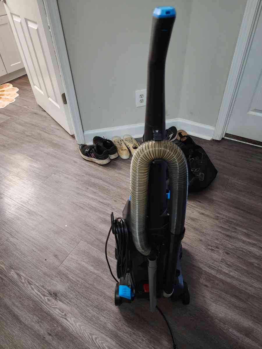 vacuum cleaner - Kennesaw, Georgia - FleaMarketBay